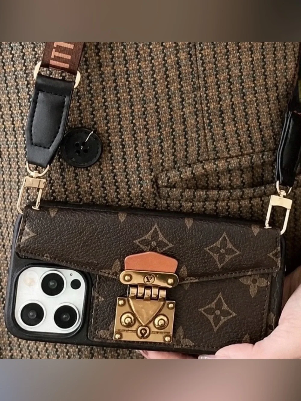 IPhone Case pro max 16  Brown and Gold
